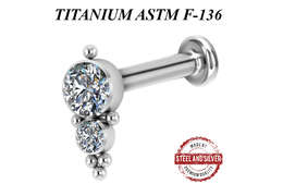 Лабрет из титана с кластером Swarovski